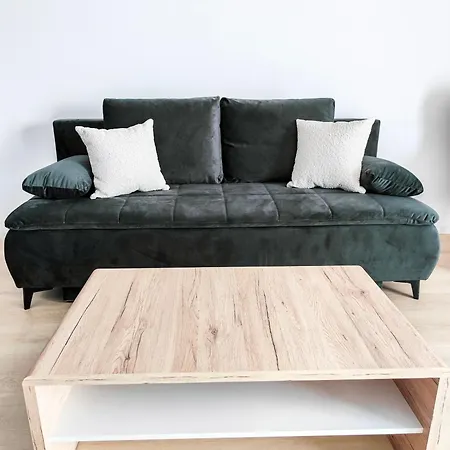 West Hillside Apartament *